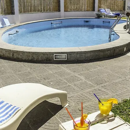 Santa House * Santa Cruz (Oeste)