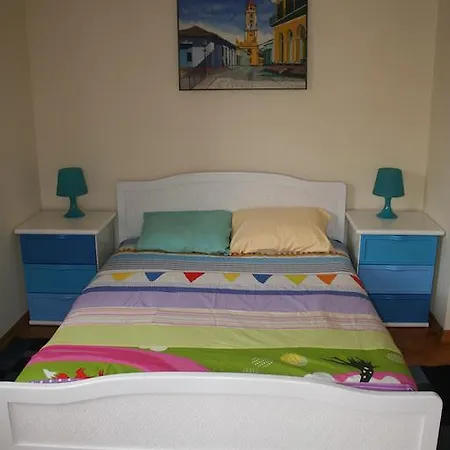 Hostel Santa House *